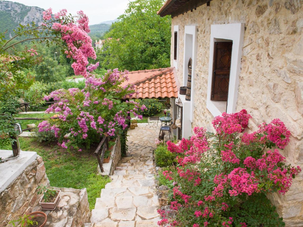 To Archontiko Guesthouse Villa Stavroupoli Exterior photo